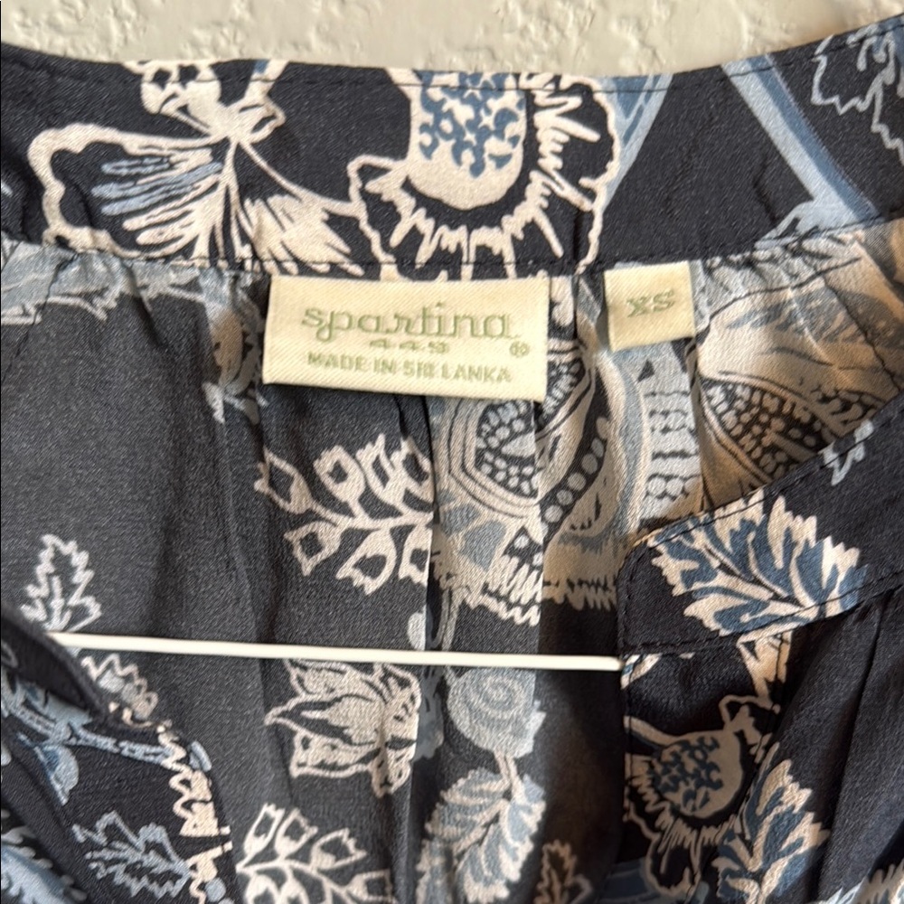Spartina 449 Navy and White Paisley Blouse - Picture 2 of 8